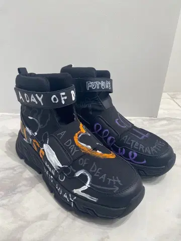 guernika Shinichiro Inui x BRANCO 스니커즈