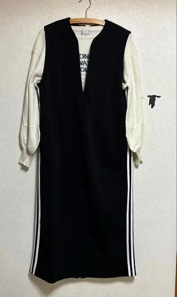 사이드라인 스키퍼 오버롤 스커트 블랙 부기우기