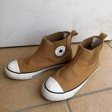 CONVERSE ALL STAR 베이지 하이컷 스니커즈