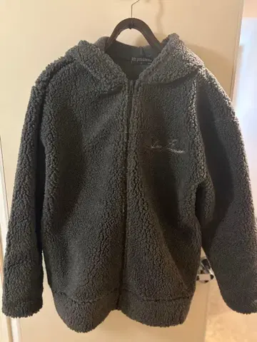 B'z presents LIVE FRIENDS 보아 후드티 L 사이즈