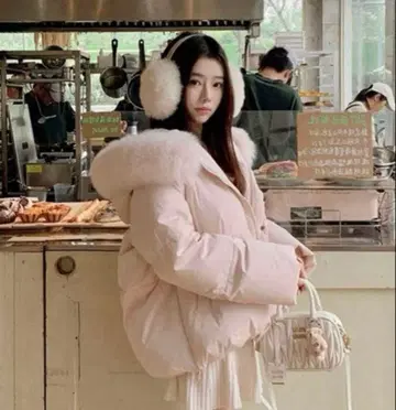 퍼 달린 핑크 한국 스타일 다운 자켓