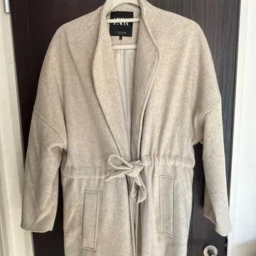 ZARA 베이지 롱 코트 허리 리본 포함