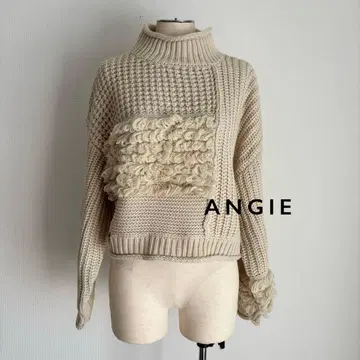 ANGIE 패치워크 하이넥 숏 니트