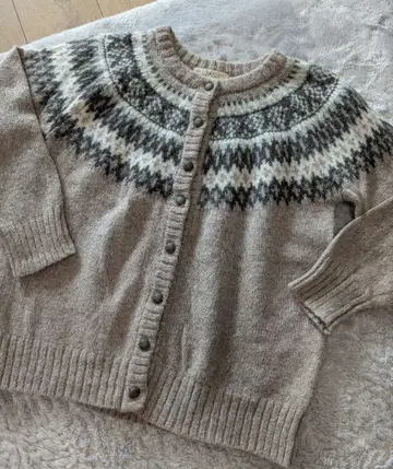 노르딕 무늬 울 가디건