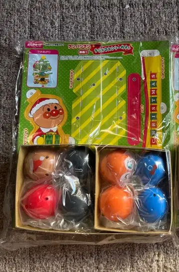 메바에 12월호 부록 호빵맨 크리스마스 트리 가챠