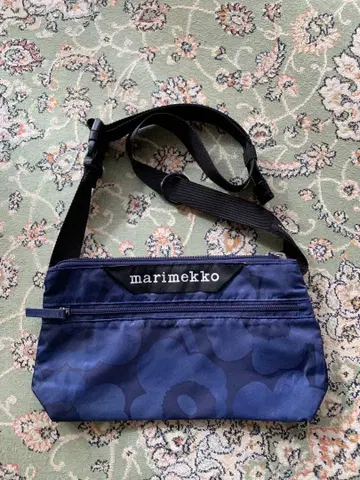 marimekko Neat Crossbody Unikko S