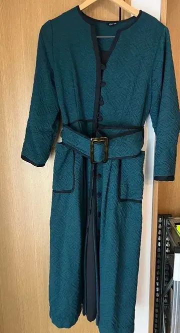 Velnica 다크 그린 코트 롱 원피스