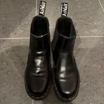 닥터마틴 첼시 부츠 블랙 UK5