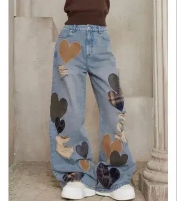 다리치 랜덤 하트 패치워크 데님 팬츠