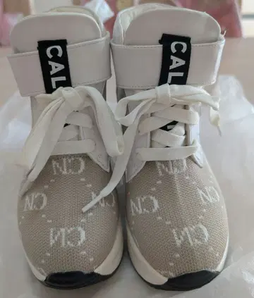 CAL 하이컷 스니커즈 화이트/베이지