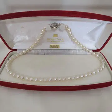 화이트 펄 목걸이