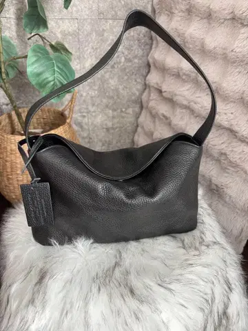 마르코 마지 핸드백 그린, 라벨 릴랙싱