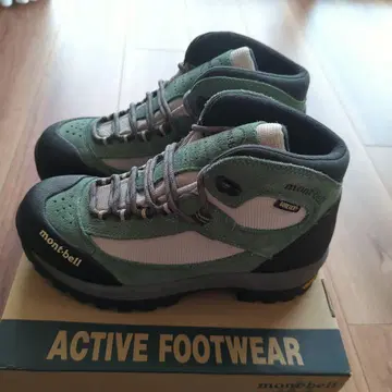 mont-bell 등산화 하이컷 그린 컬러