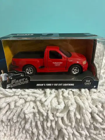 와일드 스피드 Ford F-150 SVT 라이트닝 1/32