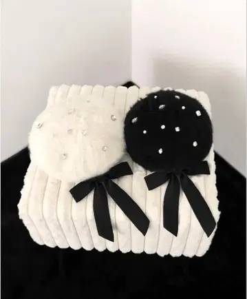 mmeeme 베레모 White