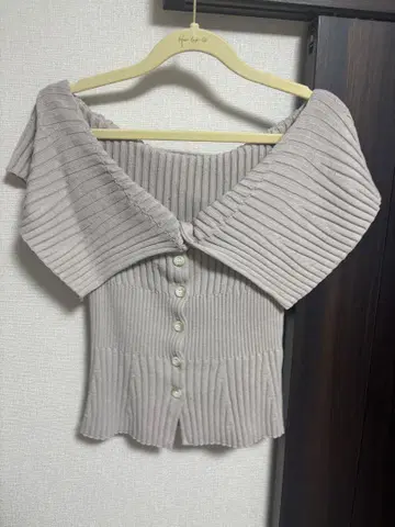 SNIDEL 스나이델 리브 오프숄더 스웨터