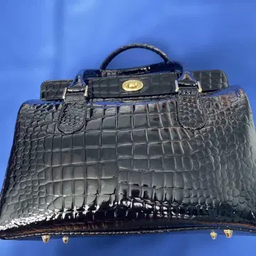 블랙 크로커다일풍 핸드백 보스턴형
