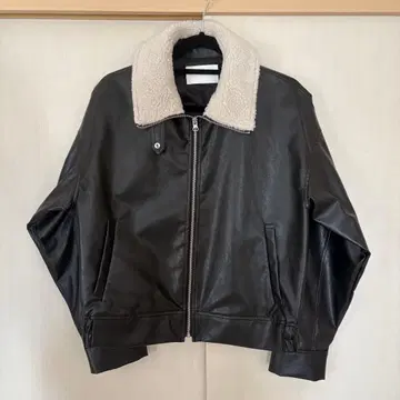 Chico 블랙 가죽 자켓 인조 모피 옷깃