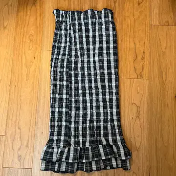 새상품 MOUSSY SHIRRING MERMAID 스커트