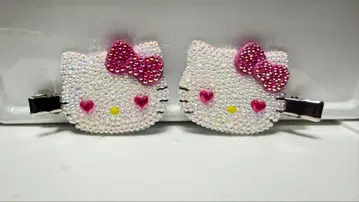 산리오 x 키티 ( 앞머리 클립 하트 눈