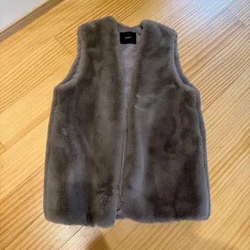 Re:EDIT 차콜 그레이 퍼 베스트 M 사이즈