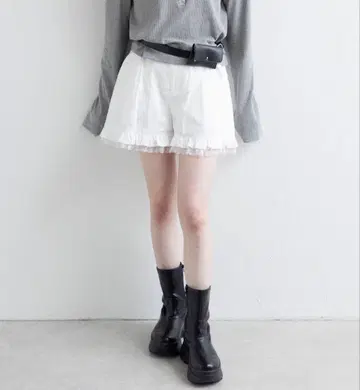 kastane 더블 프릴 숏팬츠