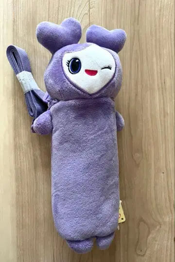 TWICE GIGO 노비후냐 파우치 사나