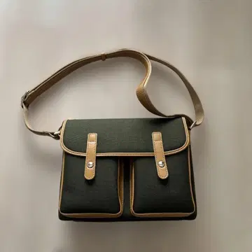 올리브 그린 숄더백 소가죽 나일론 일본제