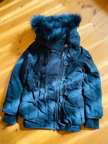 퍼 포함 블랙 모즈 코트