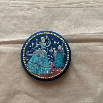 디즈니 신데렐라 자수 캔뱃지