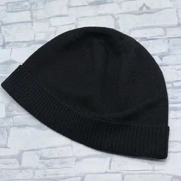 JOHN SMEDLEY CA4LA 카시라 블랙 니트 비니 울