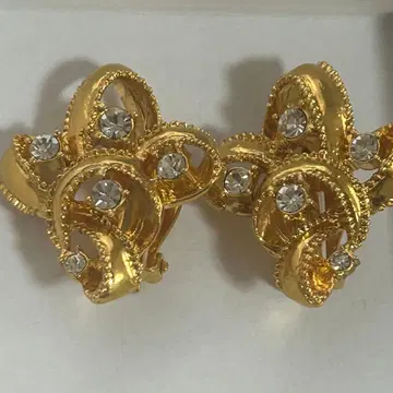 [ 빈티지 ] SONIA RYKIEL 소니아 리키엘 귀찌 골드