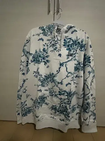 HUF 꽃무늬 후드티