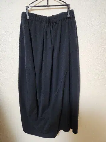 요건 레일 롱 가우초 스커트