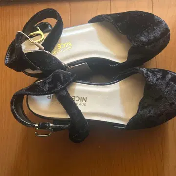 NICE CLAP 블랙 자수 샌들 S 사이즈 새상품