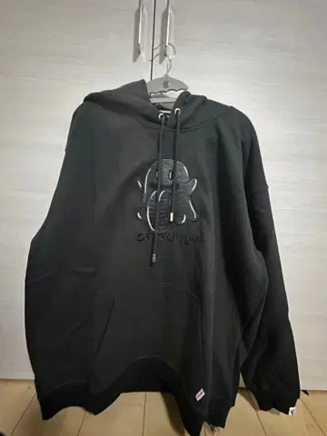 에이점 블랙 후드티 자수 로고 포함