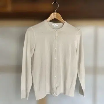 [배송비 포함] 23구 울100% 가디건 화이트 38 사이즈