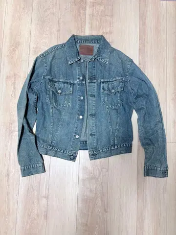 T.M.T. 데님 자켓