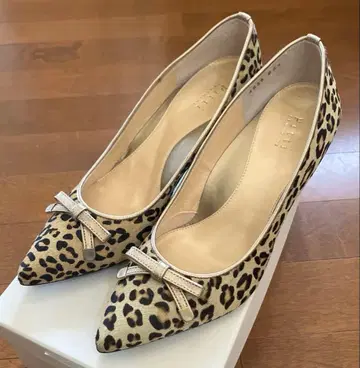 Pitti 레오파드 펌프스