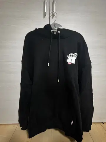 에이젬 캐릭터 프린트 블랙 후드티