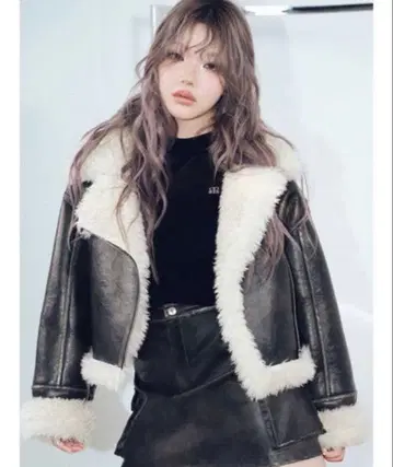 MURUA 빈티지 라이크 숏 페이크 무스탕