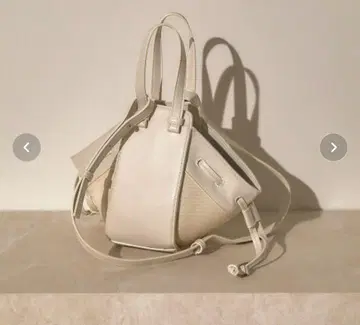 Bou Jeloud 라운드 콤비 숄더백