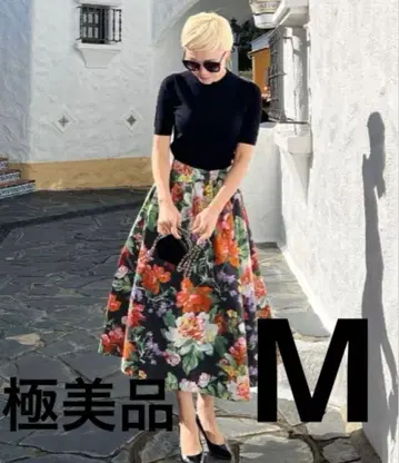 [컨디션 최상] 젠느 빈티지풍 플라워 플레어 스커트 꽃무늬 M