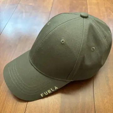 FURLA 훌라 로고 자수 캡