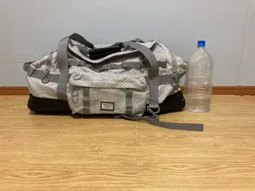 그레이 나일론 보스턴 백