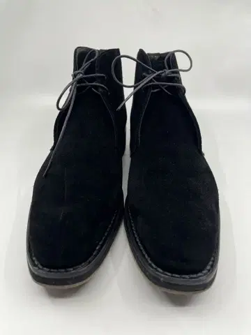 블랙 스웨이드 처카 부츠