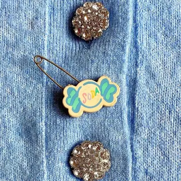 당시 sanrio 프레쉬 펀치 배지