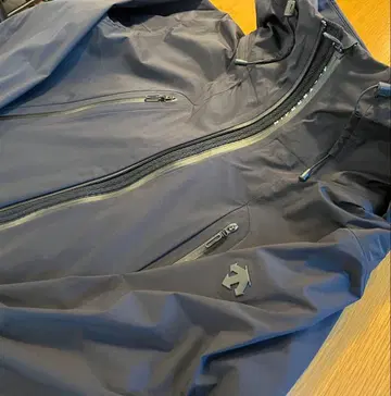 데상트 얼터레인 클레어 블랙 O 사이즈