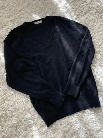 [ 고급스러움 ] HONMA 블랙 V넥 니트 스웨터