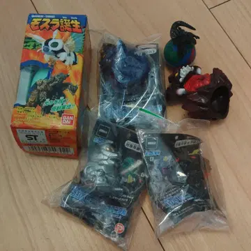 BANDAI 고질라 미니 피규어 세트